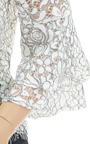 Spitzenbluse mit Muster und Glocken-Ärmeln von ninok