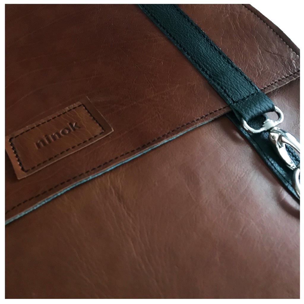 Lederrucksack braun gruen handgefertigt unikat. Groß.