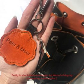 Personalisierte Schlüsselanhänger aus Leder mit Wunsch Prägung. Geschenke individualisieren. Initialen einprägen.