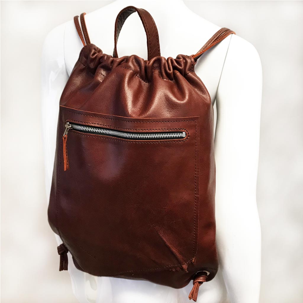 Lederrucksack braun vintage Gymbag für Damen und Herren. Rucksack für jeden Tag. Minimalistisch handgefertigt.